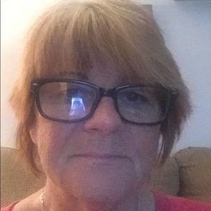 Meet your Posher, Pamela